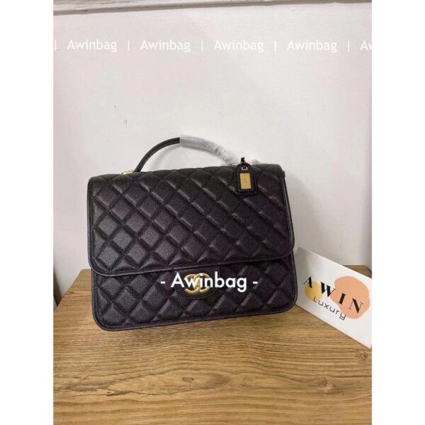 CHANEL 22K vintage grain embossed cowhide backpack