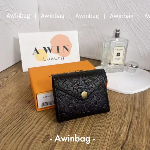 LOUIS VUITTON ZOE 9.5CM Cowhide wallet card bag