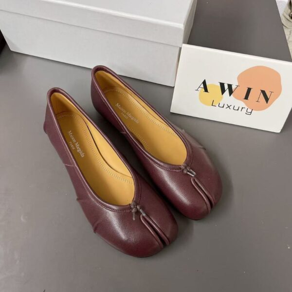 Maison Margiela Leather flat sole slip on casual shoes