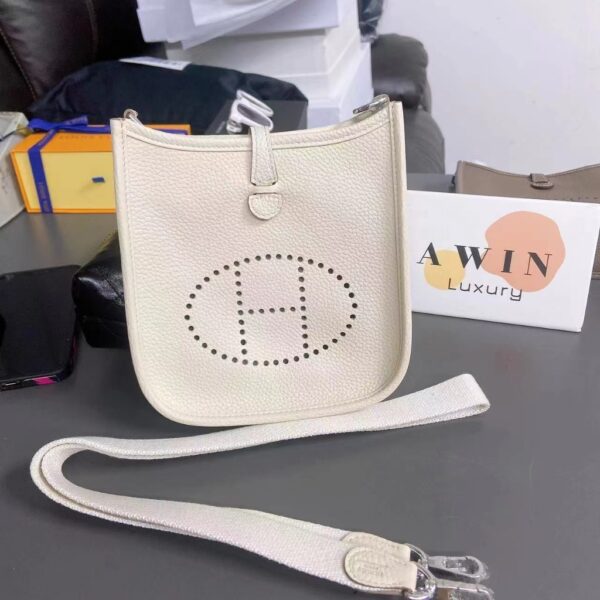 HERMES Evelyne 16/29CM Cow leather messenger bag single shoulder bag