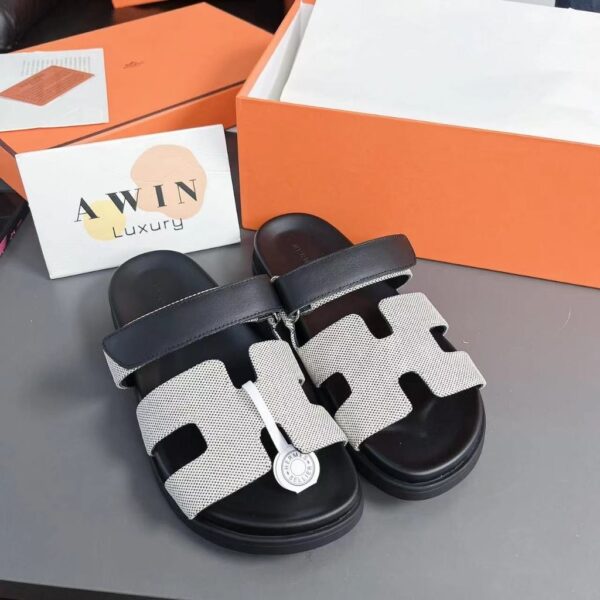 HERMES Chypre Round head flat bottom flip flops