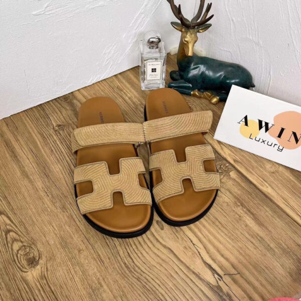 HERMES Chypre Round head flat bottom flip flops