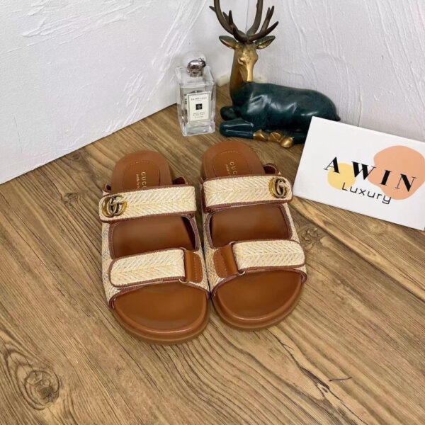 GUCCI Velcro flip flops flat bottomed women's style