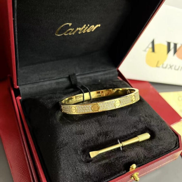 Love series 18K Gold Diamond Bracelet for women