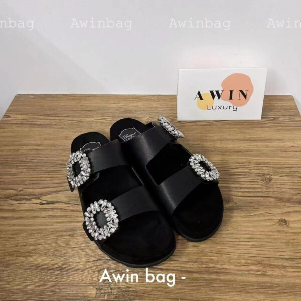 Roger Vivier Leather flat bottom flip flops for women