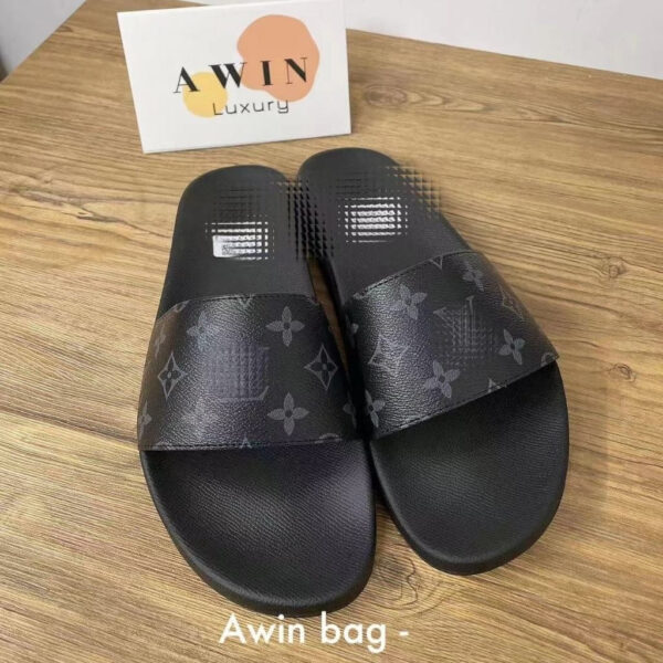 LOUIS VUITTON Waterfront Round head flat heel flip flops for men