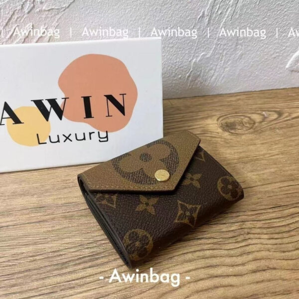 LOUIS VUITTON ZOE 9.5CM Cowhide wallet card bag