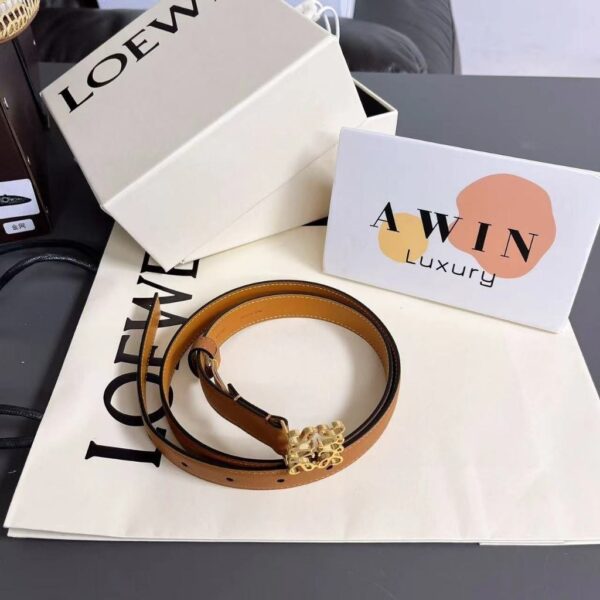 LOEWE Pebble leather belt for men and women