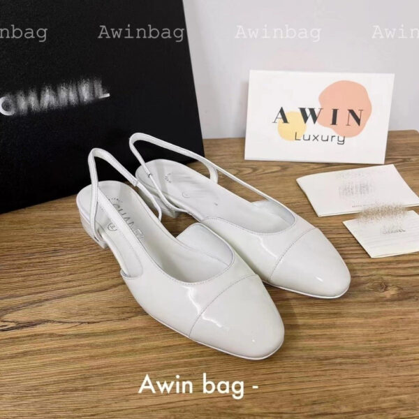 CHANEL Patent leather fashion sandals flat shoes