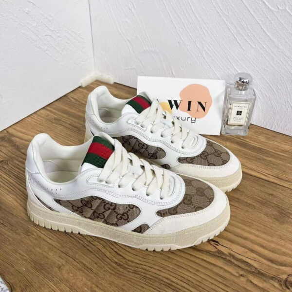 GUCCI 24SS Re-Web Leather embossed low top board shoes for men