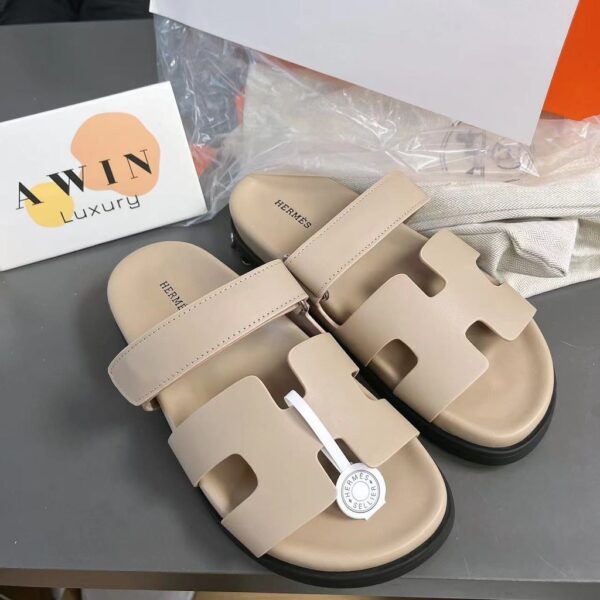 HERMES Chypre Round head flat bottom flip flops