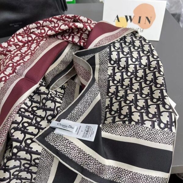 DIOR Oblique Printed double-sided scarves