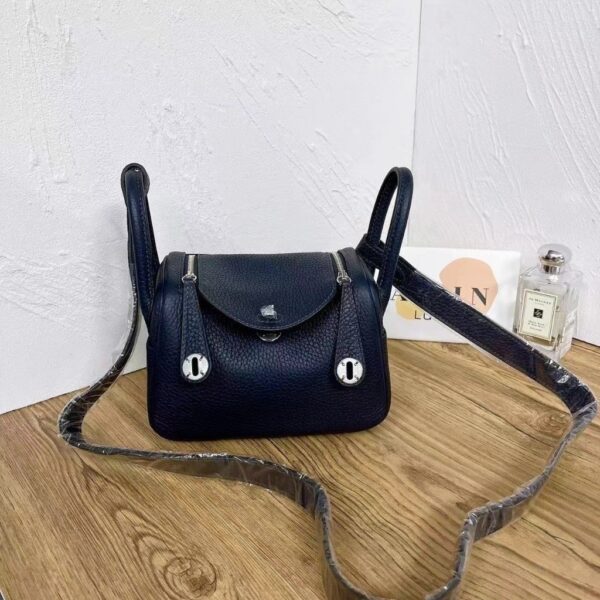 Hermès Lindy Silver Buckle Taurillon Clemence Handbag Shoulder Crossbody Bag