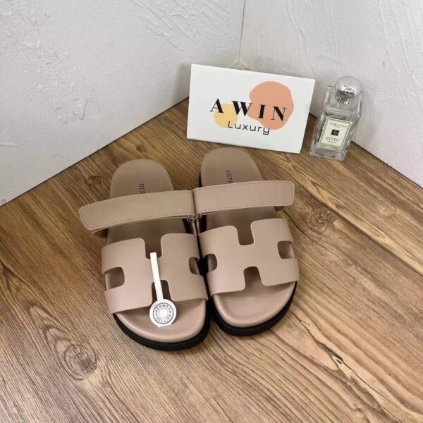 HERMES Chypre Round head flat bottom flip flops