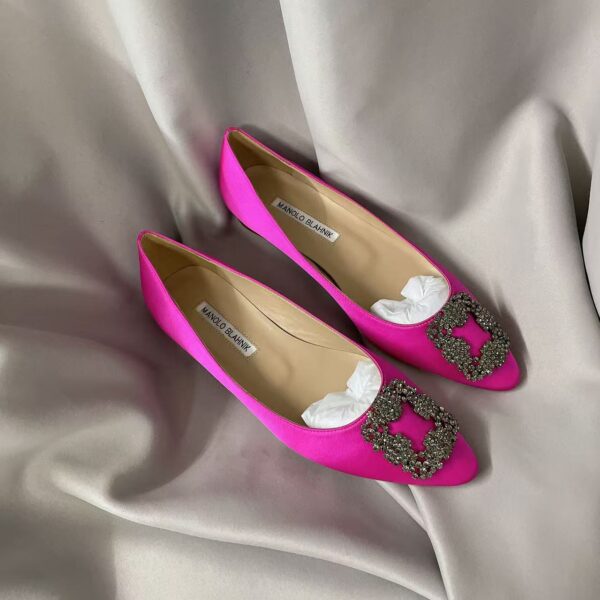 Manolo Blahnik Crystal buckle casual fashion pointed single shoes flat shoes for women