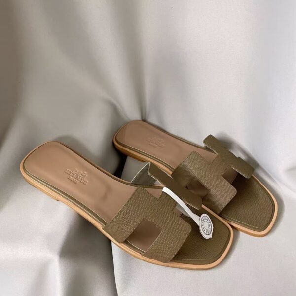 HEMERS ORAN Leather Flat Bottom Toe Exposed Non-Slip Mop - Fashionable women's gift