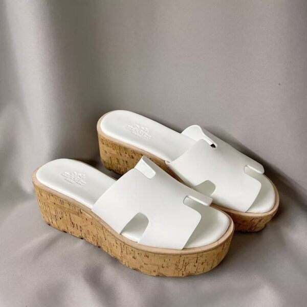 HEMERS EZE Brown Thick Sole Anti-Slip Lame Heel Slippers - Women's Holiday Gift