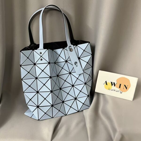 Issey Miyake Lucent Fashionable six grid glossy tote bag, hand-held shoulder bag, blue women's holiday gift