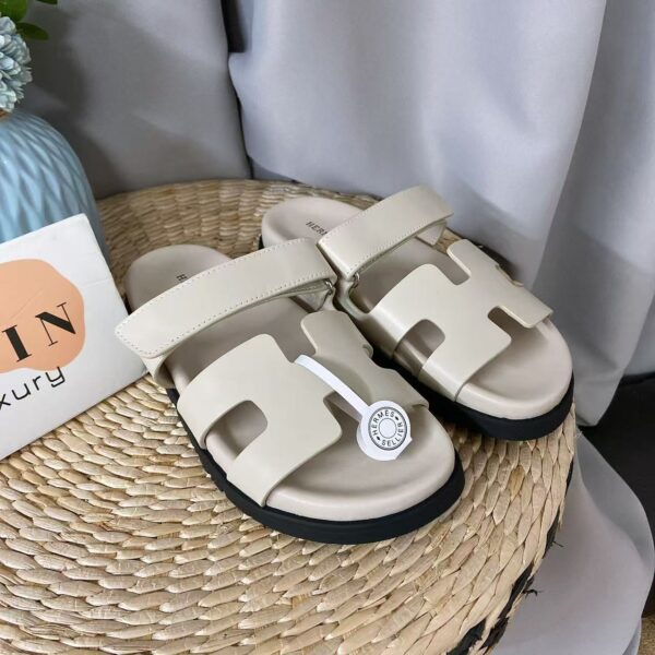 HEMERS Chypre Versatile and Comfortable Round Head Flat Flat Casual Slippers Sandals Brown Women's Holiday Gift